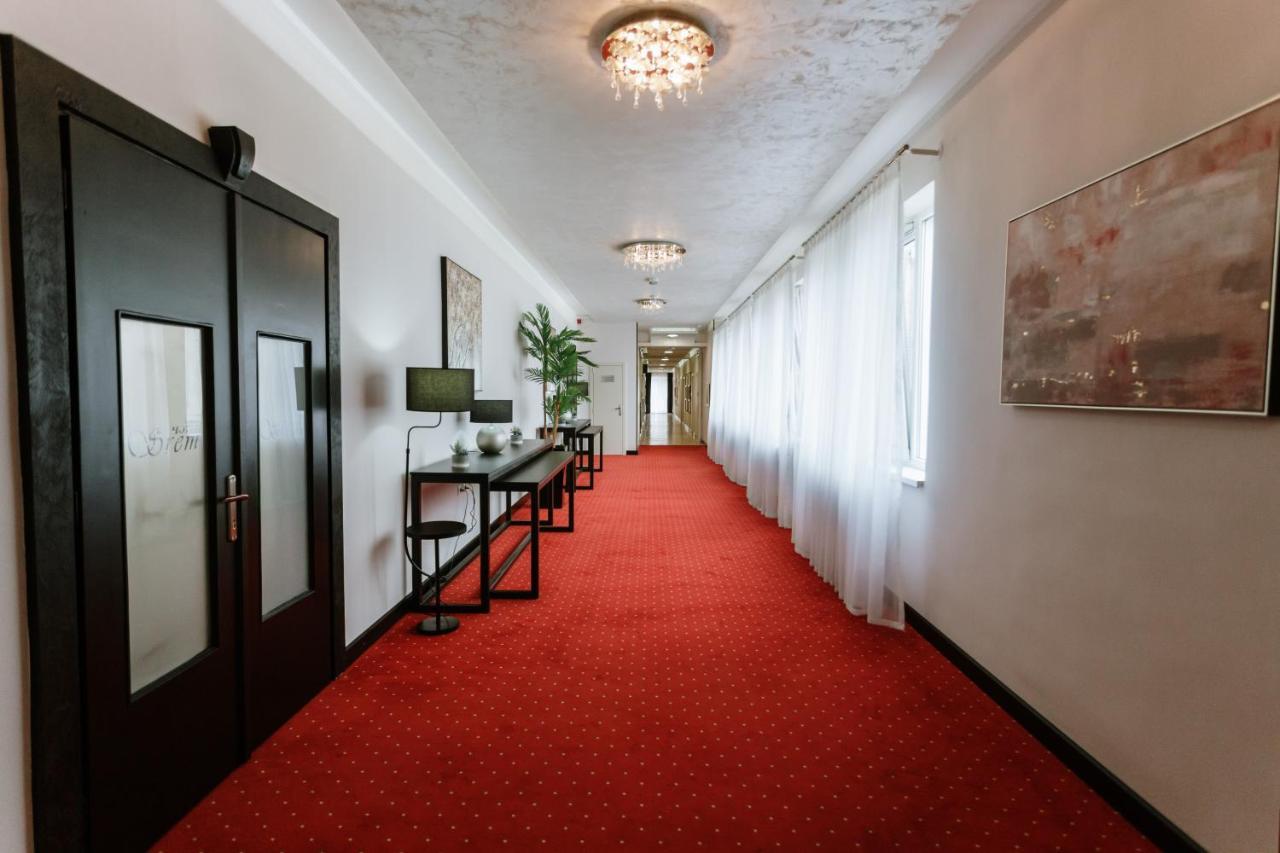 Hotel Srem Sremska Mitrovica Exterior foto