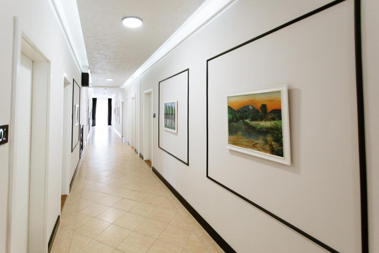 Hotel Srem Sremska Mitrovica Exterior foto
